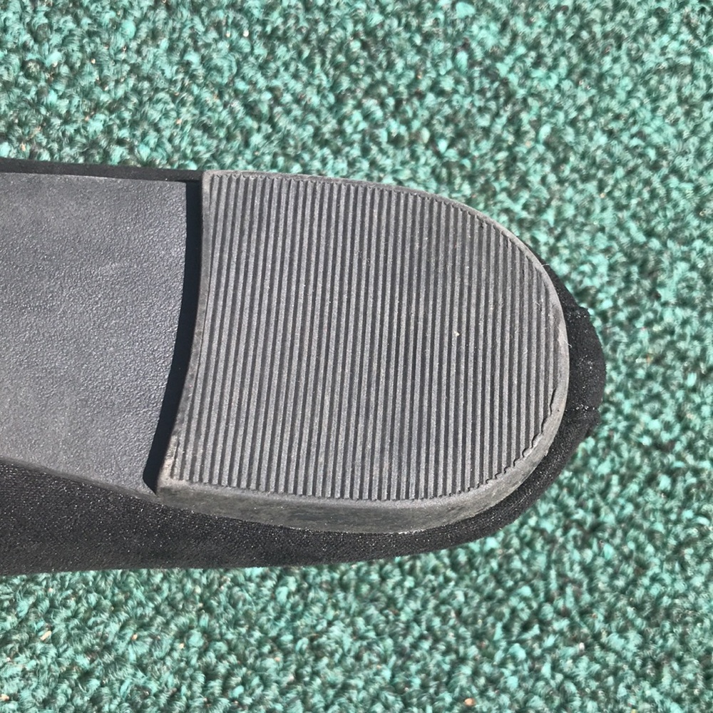 Rogue size 7 black suede slip on flats - Picture 5 of 6